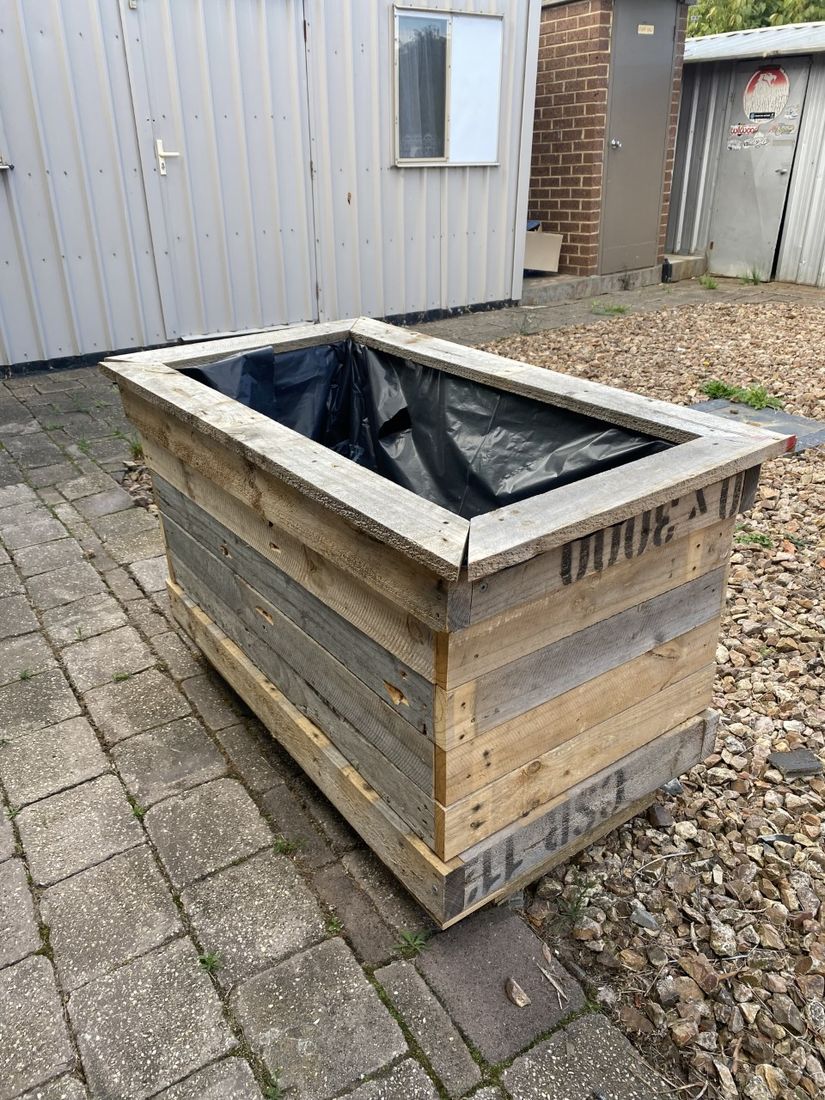 Planter box